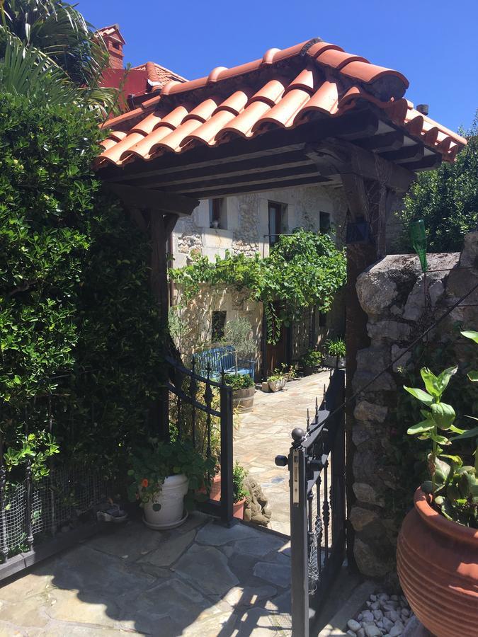 Posada Soano Exterior photo